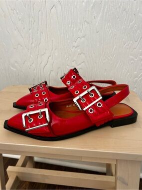 NWOT Red Patent Mary Jane Flats Statement Buckles Pointed Toe 39 French Biker